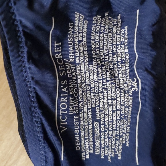 Victoria Secret seamless uplift size 34C bra with adjustable straps - Picture 3 of 3